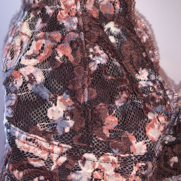 Pins and Needles - Bralette - Picture 3 of 4